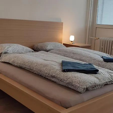 Big And Sunny With Great Acces To Center Apartman